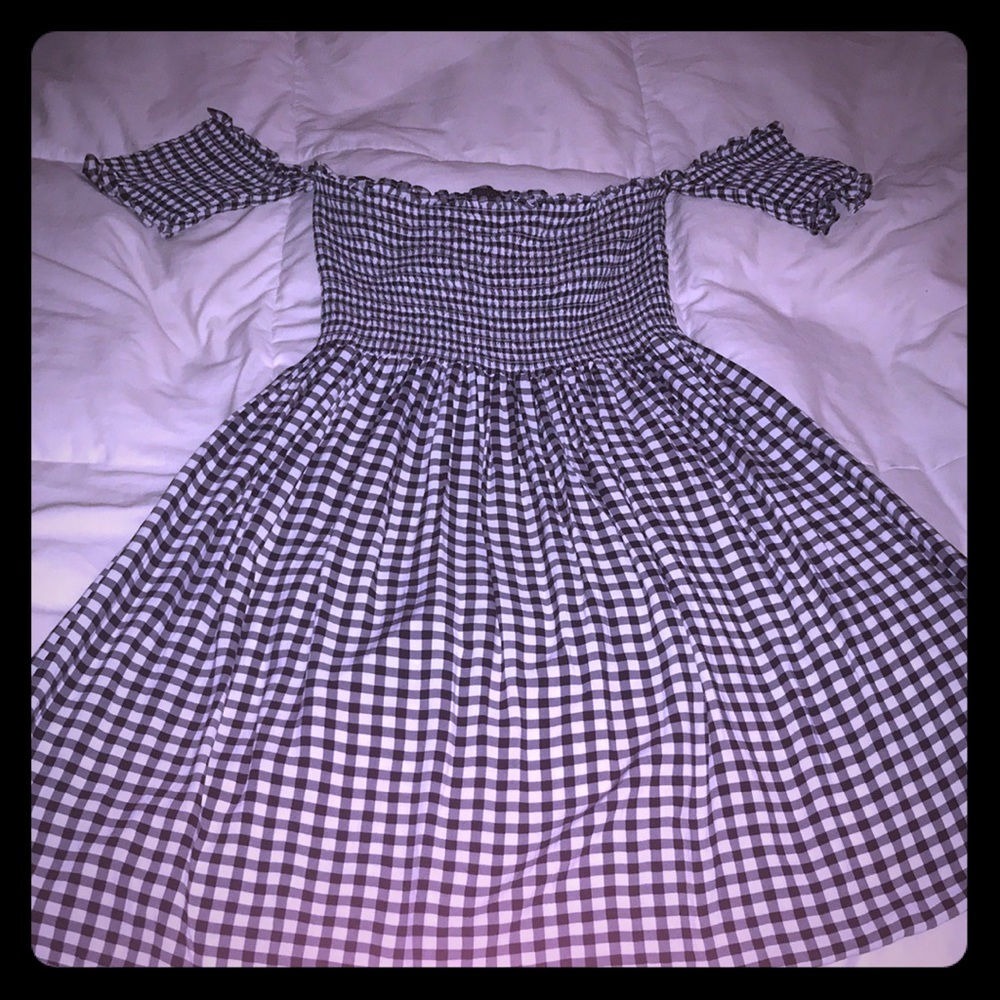 Checkered off the shoulders summer dress NWOT